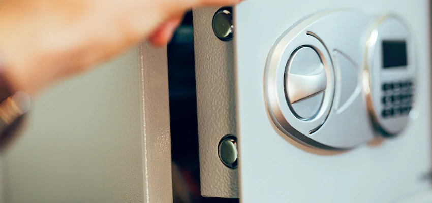 Fingerprint Safe Openers in Laguna Hills, CA